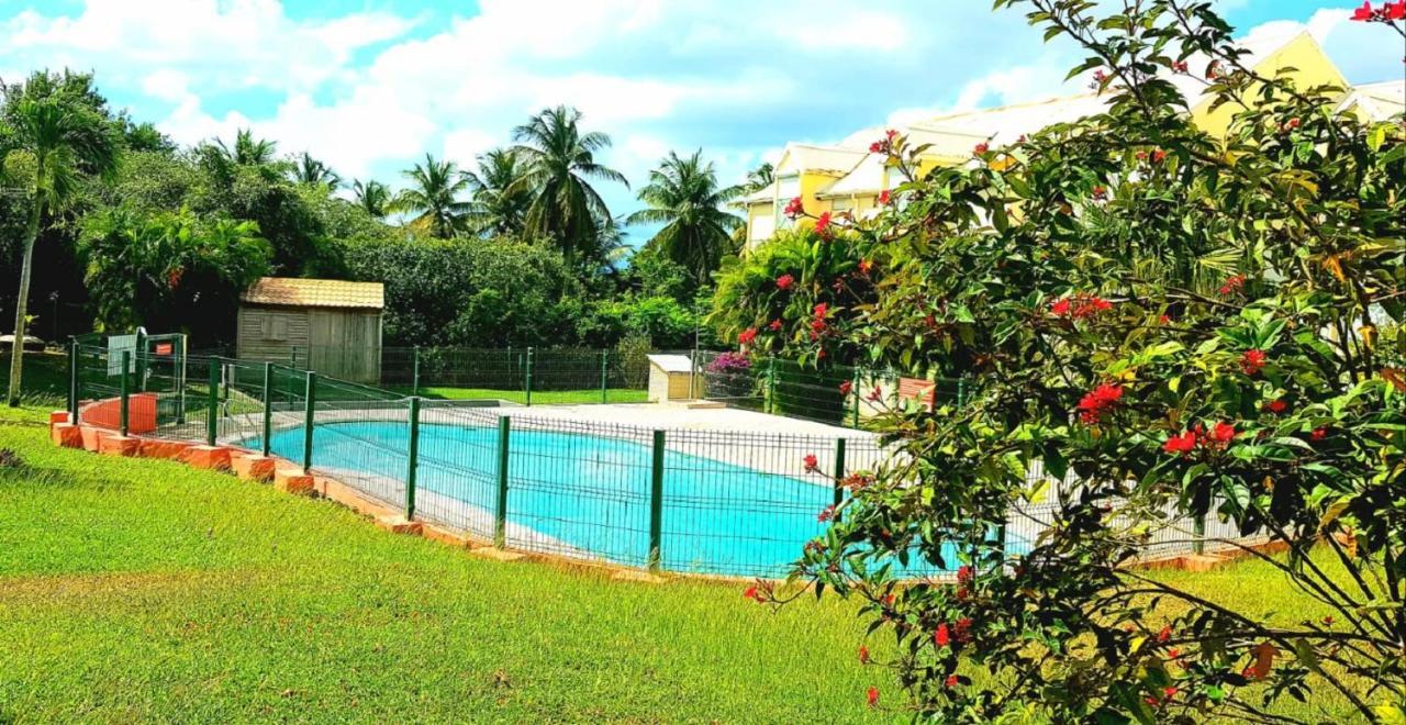 Le Studio Oncle Sam - Acces Piscine Et Plage Ле-Гозье Экстерьер фото