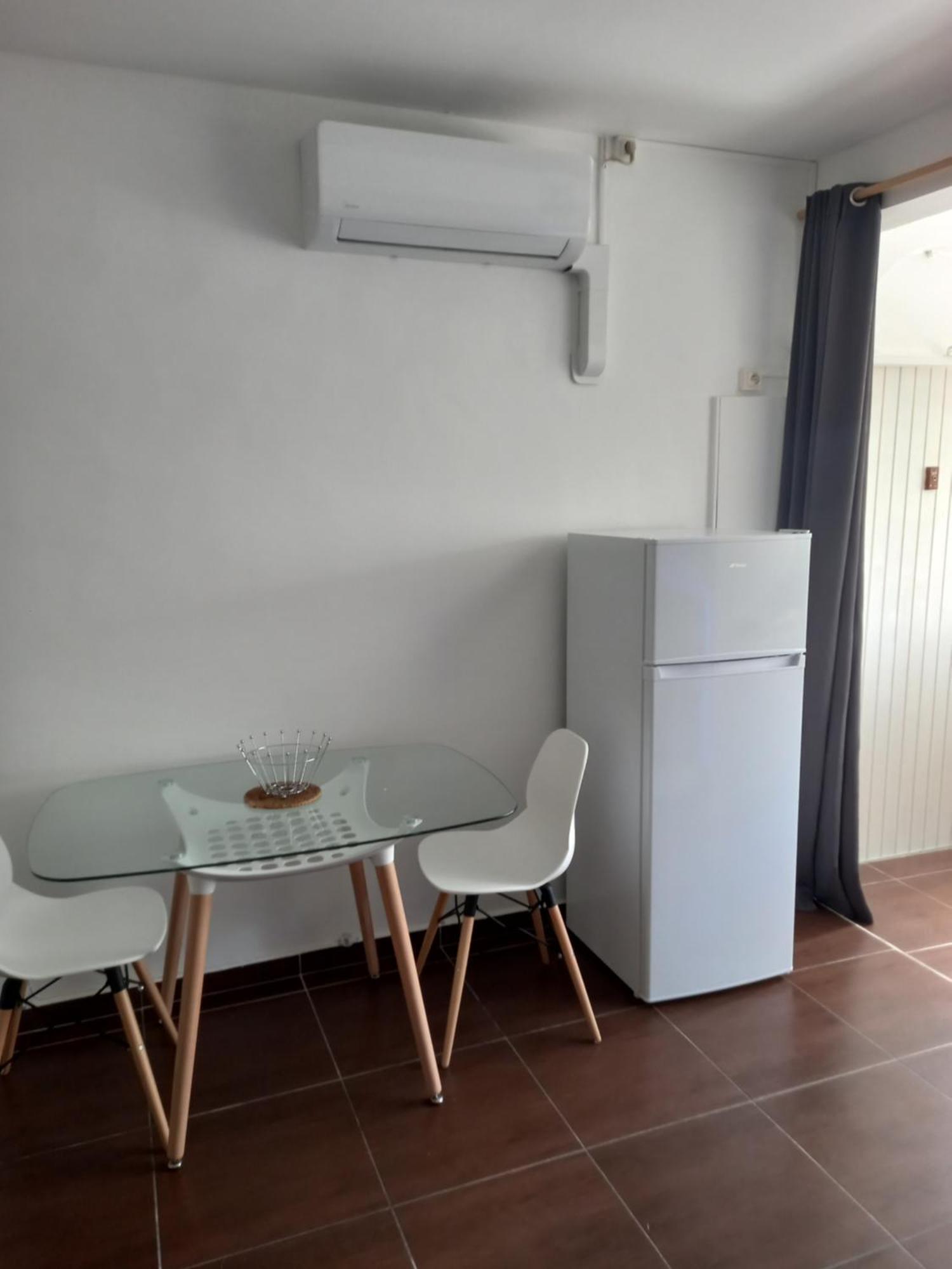 Le Studio Oncle Sam - Acces Piscine Et Plage Ле-Гозье Экстерьер фото